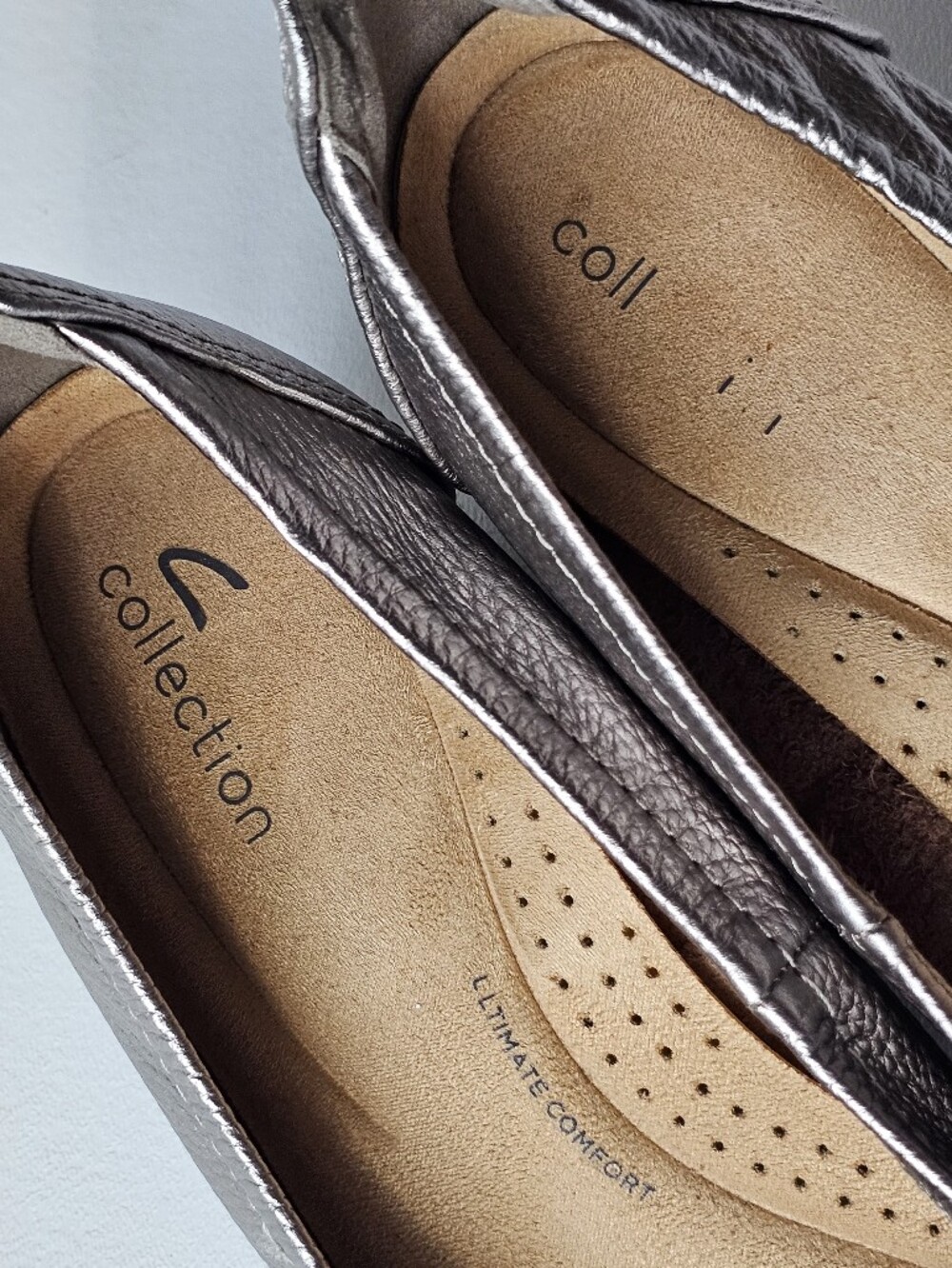 Clarks Collection Neiley Pearl Pewter Metallic Leather Block Heel Pumps 9.5 Wide - Picture 5 of 12